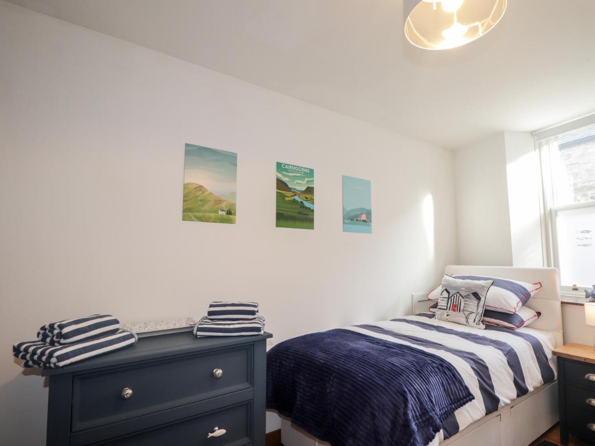 2 Seafield Place Портсой Экстерьер фото